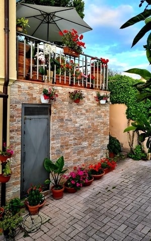 Balcone Addobbato per Infiorata di Poggio Moiano